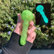 Load image into Gallery viewer, Glow in the Dark Green Spiral Striped Glass Pipe
